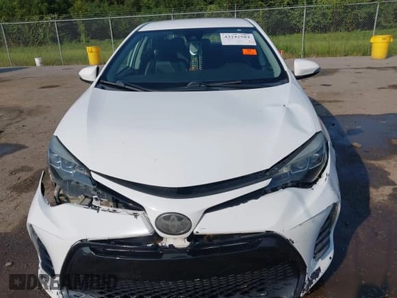 ✅ 2018 Toyota Corolla SE • VIN: 5YFBURHE4JP784756 • Lot: 43242584. Listed on IAAI with 146,571 mi. Free auction sales archive from the USA and detailed vehicle history report at DreamBid. Image 12.