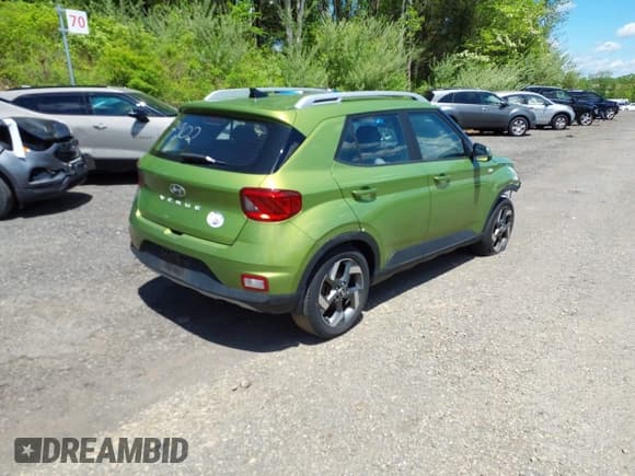 ✅ 2022 Hyundai Venue SEL • VIN: KMHRC8A3XNU132734 • Lot: 41907902. Listed on IAAI with 69,665 mi. Free auction sales archive from the USA and detailed vehicle history report at DreamBid. Image 4.