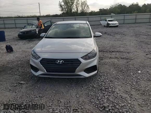✅ 2018 Hyundai Accent SE • VIN: 3KPC24A33JE025426 • Lot: 64967354. Wystawiony na Copart z przebiegiem 104 397 mil. Bezpłatny archiwum sprzedaży aukcyjnych z USA i szczegółowy raport historii pojazdu na DreamBid. Zdjęcie 10.