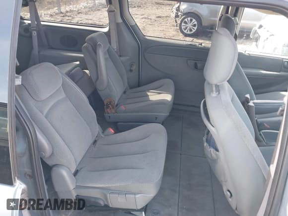 ✅ 2006 Dodge Grand Caravan • VIN: 1D4GP24R16B677623 • Lot: 41776375. Listed on IAAI with 194,343 mi. Free auction sales archive from the USA and detailed vehicle history report at DreamBid. Image 8.