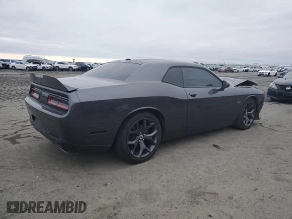 ✅ 2019 Dodge Challenger R/T • VIN: 2C3CDZBT9KH724365 • Lot: 38270764. Wystawiony na Copart z przebiegiem 50 634 mil. Bezpłatny archiwum sprzedaży aukcyjnych z USA i szczegółowy raport historii pojazdu na DreamBid. Zdjęcie 3.