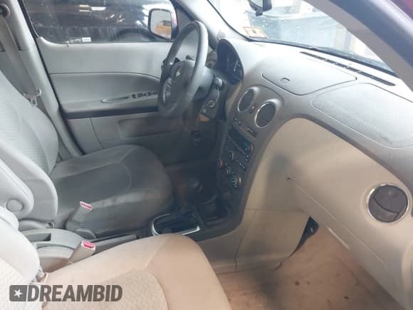 ✅ 2009 Chevrolet HHR 1LT • VIN: 3GNCA23B69S502821 • Lot: 42183132. Listed on IAAI with 111,780 mi. Free auction sales archive from the USA and detailed vehicle history report at DreamBid. Image 5.