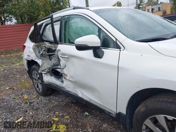 ✅ 2018 Subaru Outback Touring • VIN: 4S4BSATC5J3296837 • Лот: 43499333. Опубликован ранее на IAAI с пробегом 100 098 миль. Бесплатный доступ к архиву аукционных продаж из США и подробный отчёт об истории автомобиля на DreamBid. Изображение 6.