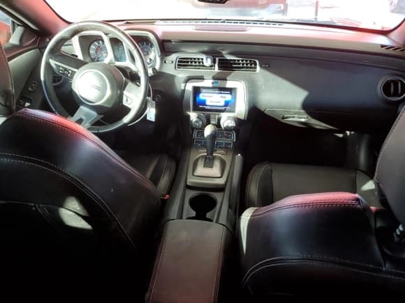 ✅ 2011 Chevrolet Camaro 2LT • VIN: 2G1FC1ED5B9188941 • Lot: 90897055. Listed on Copart with 86,278 mi. Free auction sales archive from the USA and detailed vehicle history report at DreamBid. Image 8.