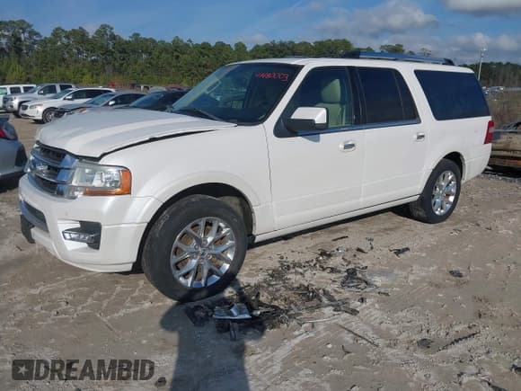 ✅ 2015 Ford Expedition Max Limited • VIN: 1FMJK1KT0FEF01487 • Lot: 41480003. Wystawiony na IAAI z przebiegiem Nie podano. Bezpłatny archiwum sprzedaży aukcyjnych z USA i szczegółowy raport historii pojazdu na DreamBid. Zdjęcie 16.