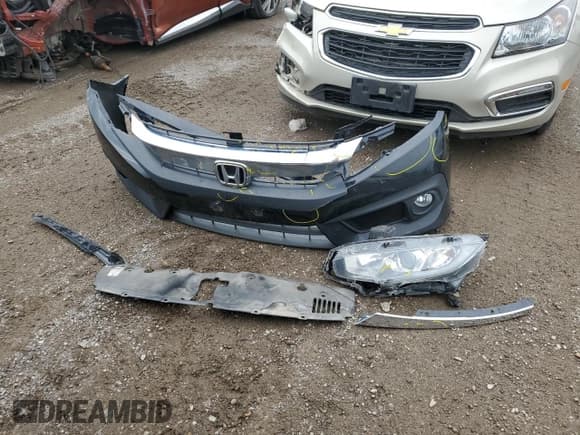 ✅ 2018 Honda Civic EX-T • VIN: 2HGFC1F48JH100931 • Lot: 82130935. Listed on Copart with 168,505 mi. Free auction sales archive from the USA and detailed vehicle history report at DreamBid. Image 12.