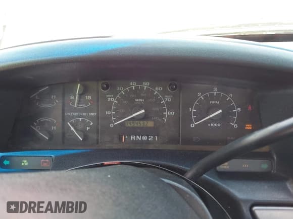 ✅ 1992 Ford F-250 • VIN: 1FTHX26H4NKA07228 • Лот: 42716519. Опубликован ранее на IAAI с пробегом 149 453 миль. Бесплатный доступ к архиву аукционных продаж из США и подробный отчёт об истории автомобиля на DreamBid. Изображение 7.