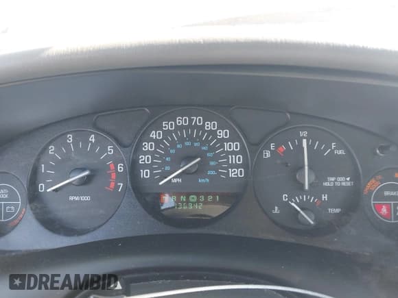 ✅ 2003 Buick Regal LS • VIN: 2G4WB52K431155252 • Лот: 43566559. Опубликован ранее на IAAI с пробегом 136 942 миль. Бесплатный доступ к архиву аукционных продаж из США и подробный отчёт об истории автомобиля на DreamBid. Изображение 7.