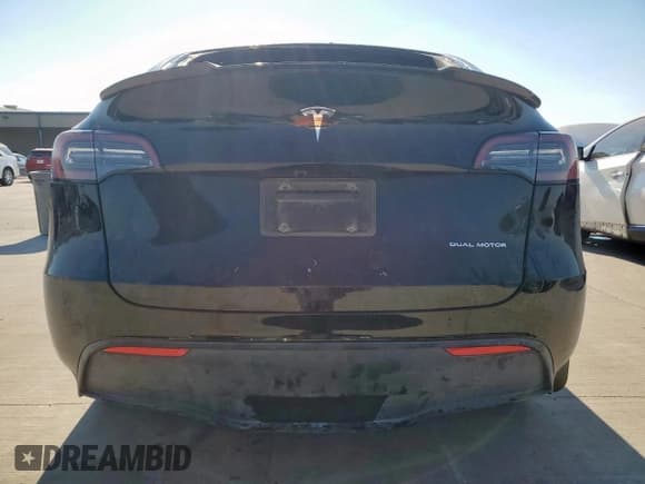 ✅ 2024 Tesla Model Y Long Range • VIN: 7SAYGDEE1RA302874 • Лот: 82352675. Опубликован ранее на Copart с пробегом 33 146 миль. Бесплатный доступ к архиву аукционных продаж из США и подробный отчёт об истории автомобиля на DreamBid. Изображение 6.