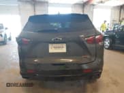 ✅ 2021 Chevrolet Blazer RS • VIN: 3GNKBKRS3MS553847 • Lot: 42231473. Wystawiony na IAAI z przebiegiem 51 822 mil. Bezpłatny archiwum sprzedaży aukcyjnych z USA i szczegółowy raport historii pojazdu na DreamBid. Zdjęcie 16.