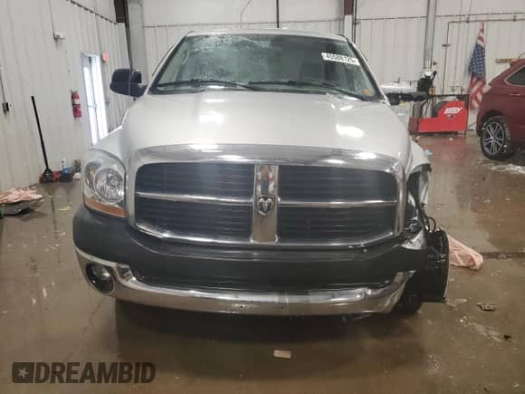 2006 Dodge 1500 SLT z VIN 1D7HU16266J217017, wystawiony jako Copart lot #45588125 z przebiegiem 95 745 mil mil oraz Nie do naprawy • Non repairable. Historia ofert i sprzedaży dostępna na DreamBid. Obrazek 5.