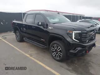 ✅ 2025 GMC Sierra 1500 AT4 • VIN: 3GTUUEE82SG212740 • Лот: 43011356. Опубликован ранее на IAAI с пробегом 7 817 миль. Бесплатный доступ к архиву аукционных продаж из США и подробный отчёт об истории автомобиля на DreamBid. Изображение 1.
