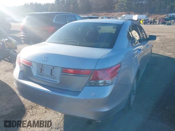 ✅ 2011 Honda Accord EX • VIN: 1HGCP2F73BA105347 • Lot: 43809608. Wystawiony na IAAI z przebiegiem 176 251 mil. Bezpłatny archiwum sprzedaży aukcyjnych z USA i szczegółowy raport historii pojazdu na DreamBid. Zdjęcie 4.