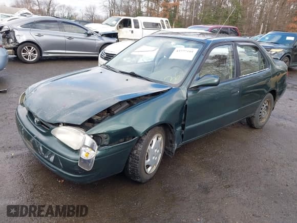 ✅ 2000 Toyota Corolla VE • VIN: 2T1BR18EXYC334347 • Lot: 43777101. Listed on IAAI with 171,626 mi. Free auction sales archive from the USA and detailed vehicle history report at DreamBid. Image 2.