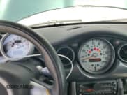 ✅ 2007 MINI Convertible • VIN: WMWRF335X7TG16568 • Лот: 66146885. Опубликован ранее на Copart с пробегом 97 502 миль. Бесплатный доступ к архиву аукционных продаж из США и подробный отчёт об истории автомобиля на DreamBid. Изображение 9.