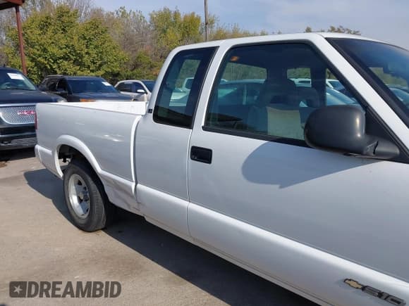 ✅ 1997 Chevrolet S-10 LS • VIN: 1GCCS19X8VK150625 • Лот: 43847303. Опубликован ранее на IAAI с пробегом 128 973 миль. Бесплатный доступ к архиву аукционных продаж из США и подробный отчёт об истории автомобиля на DreamBid. Изображение 6.