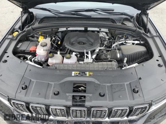 ✅ 2023 Jeep Grand Cherokee Overland • VIN: 1C4RJYD65PC634155 • Лот: 59757495. Опубликован ранее на Copart с пробегом 22 996 миль. Бесплатный доступ к архиву аукционных продаж из США и подробный отчёт об истории автомобиля на DreamBid. Изображение 12.