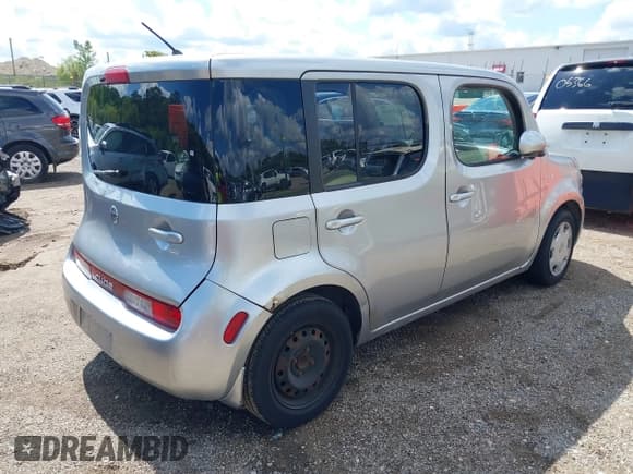 ✅ 2009 Nissan Cube S • VIN: JN8AZ28R79T125697 • Лот: 43105418. Опубликован ранее на IAAI с пробегом 181 229 миль. Бесплатный доступ к архиву аукционных продаж из США и подробный отчёт об истории автомобиля на DreamBid. Изображение 4.