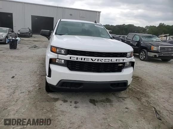 ✅ 2019 Chevrolet Silverado 1500 Custom • VIN: 3GCPYBEH9KG204831 • Lot: 84636995. Wystawiony na Copart z przebiegiem 91 548 mil. Bezpłatny archiwum sprzedaży aukcyjnych z USA i szczegółowy raport historii pojazdu na DreamBid. Zdjęcie 13.
