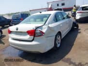 ✅ 2013 Volkswagen Passat SE • VIN: 1VWBH7A35DC032589 • Лот: 42374770. Опубликован ранее на IAAI с пробегом 143 323 миль. Бесплатный доступ к архиву аукционных продаж из США и подробный отчёт об истории автомобиля на DreamBid. Изображение 6.