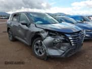 ✅ 2025 Nissan Rogue SV • VIN: 5N1BT3BA2SC802036 • Lot: 43752783. Listed on IAAI with 26,584 mi. Free auction sales archive from the USA and detailed vehicle history report at DreamBid. Image 6.