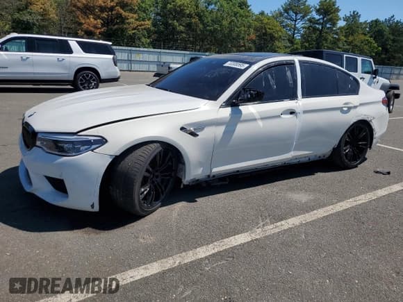 ✅ 2018 BMW M5 • VIN: WBSJF0C5XJB283452 • Лот: 70306595. Опубликован ранее на Copart с пробегом Не указан. Бесплатный доступ к архиву аукционных продаж из США и подробный отчёт об истории автомобиля на DreamBid. Изображение 1.