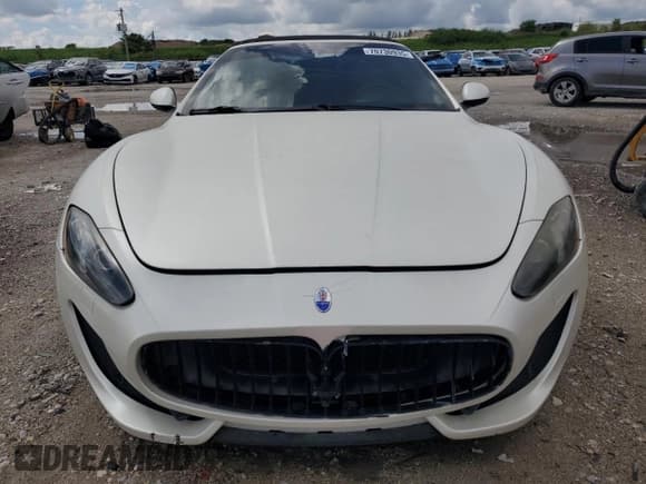 ✅ 2013 Maserati GranTurismo Sport • VIN: ZAM45VMA4D0067544 • Lot: 70730935. Wystawiony na Copart z przebiegiem 47 724 mil. Bezpłatny archiwum sprzedaży aukcyjnych z USA i szczegółowy raport historii pojazdu na DreamBid. Zdjęcie 5.