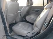 ✅ 2001 Ford Explorer Sport Trac • VIN: 1FMZU67E81UC90154 • Lot: 42843105. Wystawiony na IAAI z przebiegiem 226 401 mil. Bezpłatny archiwum sprzedaży aukcyjnych z USA i szczegółowy raport historii pojazdu na DreamBid. Zdjęcie 8.