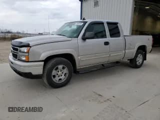 ✅ 2006 Chevrolet Silverado 1500 LS • VIN: 2GCEK19B761111443 • Лот: 78503734. Опубликован ранее на Copart с пробегом 185 283 миль. Бесплатный доступ к архиву аукционных продаж из США и подробный отчёт об истории автомобиля на DreamBid. Изображение 1.