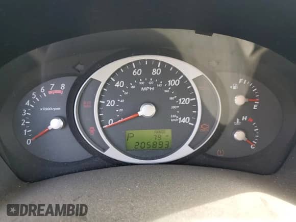2007 Hyundai Tucson SE с VIN KM8JN12D27U670059, выставлен на аукционе Copart как лот 66517934 с пробегом 205 893 миль миль и Списание • Salvage title. История ставок и продаж доступна на DreamBid. Изображение 9.