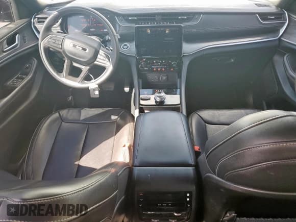 ✅ 2024 Jeep Grand Cherokee Limited • VIN: 1C4RJKBG1R8557024 • Лот: 84748725. Опубликован ранее на Copart с пробегом 24 339 миль. Бесплатный доступ к архиву аукционных продаж из США и подробный отчёт об истории автомобиля на DreamBid. Изображение 8.