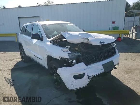 ✅ 2019 Jeep Grand Cherokee Upland • VIN: 1C4RJEAG3KC572033 • Lot: 68016595. Listed on Copart with 74,400 mi. Free auction sales archive from the USA and detailed vehicle history report at DreamBid. Image 14.