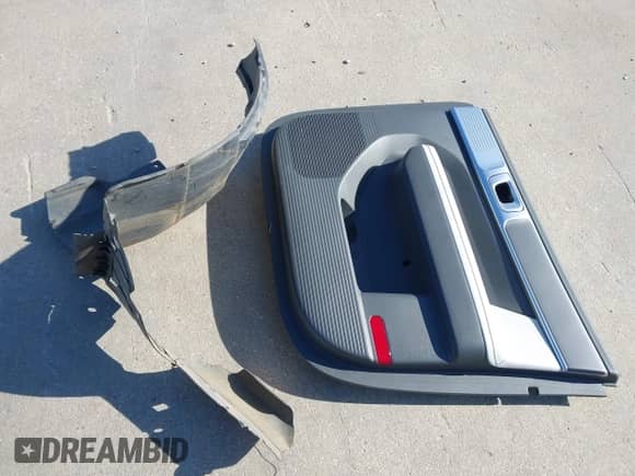 2024 Hyundai Santa Fe SEL z VIN 5NMP24GL4RH022497, wystawiony jako IAAI lot #41034640 z przebiegiem 21 298 mil mil oraz . Historia ofert i sprzedaży dostępna na DreamBid. Obrazek 12.