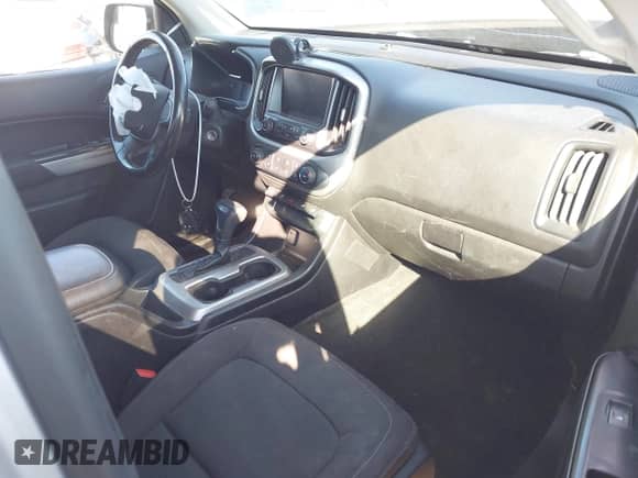 2018 Chevrolet Colorado 2WD LT с VIN 1GCGSCEN5J1177895, выставлен на аукционе IAAI как лот 43483442 с пробегом 54 810 миль миль и . История ставок и продаж доступна на DreamBid. Изображение 5.