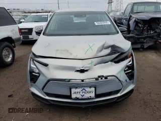 ✅ 2022 Chevrolet Bolt EV 1LT • VIN: 1G1FW6S09N4102267 • Lot: 50403955. Wystawiony na Copart z przebiegiem 16 837 mil. Bezpłatny archiwum sprzedaży aukcyjnych z USA i szczegółowy raport historii pojazdu na DreamBid. Zdjęcie 5.