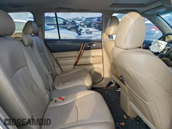✅ 2012 Toyota Highlander Limited • VIN: 5TDDK3EH8CS111828 • Lot: 96520255. Listed on Copart with Not provided. Free auction sales archive from the USA and detailed vehicle history report at DreamBid. Image 10.