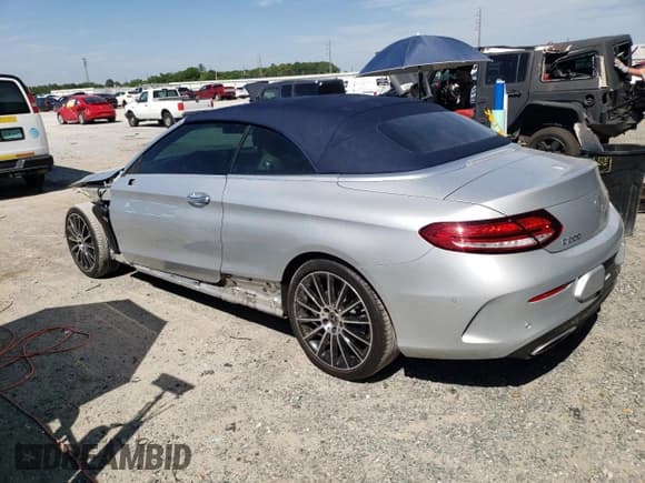 ✅ 2020 Mercedes-Benz C 300 • VIN: W1KWK8DB3LG003622 • Lot: 53113035. Wystawiony na Copart z przebiegiem 64 996 mil. Bezpłatny archiwum sprzedaży aukcyjnych z USA i szczegółowy raport historii pojazdu na DreamBid. Zdjęcie 2.