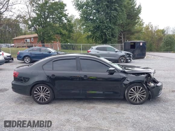 ✅ 2016 Volkswagen Jetta Sport • VIN: 3VWD17AJ0GM291585 • Lot: 43325047. Listed on IAAI with 93,499 mi. Free auction sales archive from the USA and detailed vehicle history report at DreamBid. Image 14.