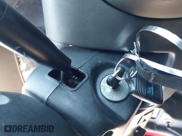 ✅ 2002 Ford Escort ZX2 Standard • VIN: 3FAFP11352R113200 • Лот: 42807389. Опубликован ранее на IAAI с пробегом 230 993 миль. Бесплатный доступ к архиву аукционных продаж из США и подробный отчёт об истории автомобиля на DreamBid. Изображение 11.