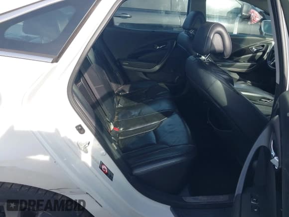 ✅ 2013 Hyundai Azera • VIN: KMHFH4JGXDA225642 • Лот: 41240583. Опубликован ранее на IAAI с пробегом 173 157 миль. Бесплатный доступ к архиву аукционных продаж из США и подробный отчёт об истории автомобиля на DreamBid. Изображение 8.