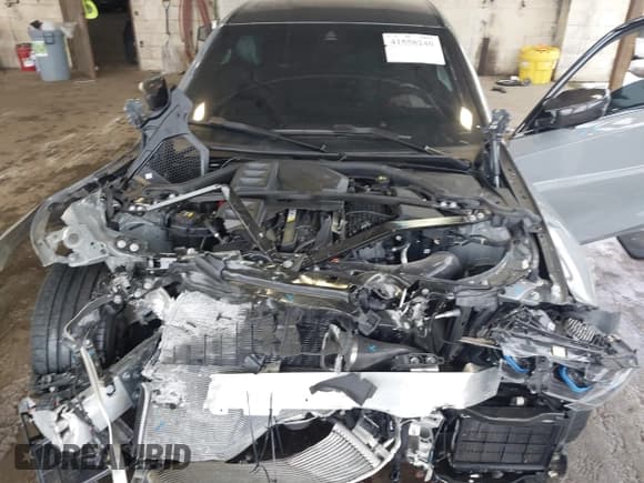 ✅ 2023 BMW M3 Competition xDrive • VIN: WBS43AY01PFN42727 • Лот: 41558240. Опубликован ранее на IAAI с пробегом Не указан. Бесплатный доступ к архиву аукционных продаж из США и подробный отчёт об истории автомобиля на DreamBid. Изображение 10.