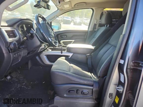 ✅ 2021 Nissan Titan SV • VIN: 1N6AA1ED4MN518766 • Lot: 84835245. Wystawiony na Copart z przebiegiem 128 676 mil. Bezpłatny archiwum sprzedaży aukcyjnych z USA i szczegółowy raport historii pojazdu na DreamBid. Zdjęcie 7.