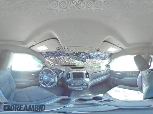 ✅ 2020 Chevrolet Silverado 1500 Custom • VIN: 1GCRYBEF8LZ286379 • Lot: 67050275. Wystawiony na Copart z przebiegiem 128 650 mil. Bezpłatny archiwum sprzedaży aukcyjnych z USA i szczegółowy raport historii pojazdu na DreamBid. Zdjęcie 14.