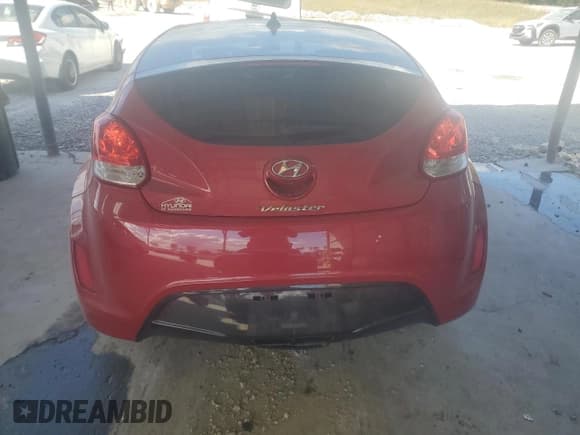 ✅ 2014 Hyundai Veloster • VIN: KMHTC6AD7EU217615 • Lot: 71569134. Wystawiony na Copart z przebiegiem 125 066 mil. Bezpłatny archiwum sprzedaży aukcyjnych z USA i szczegółowy raport historii pojazdu na DreamBid. Zdjęcie 6.