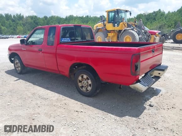 ✅ 2000 Nissan Frontier XE • VIN: 1N6DD26S4YC389730 • Lot: 42810213. Listed on IAAI with 347,534 mi. Free auction sales archive from the USA and detailed vehicle history report at DreamBid. Image 3.