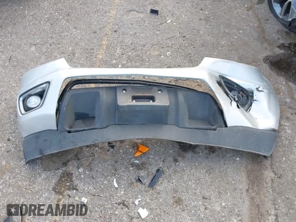 ✅ 2016 Chevrolet Colorado 2WD LT • VIN: 1GCGSCE37G1153119 • Lot: 43496226. Wystawiony na IAAI z przebiegiem 143 085 mil. Bezpłatny archiwum sprzedaży aukcyjnych z USA i szczegółowy raport historii pojazdu na DreamBid. Zdjęcie 12.