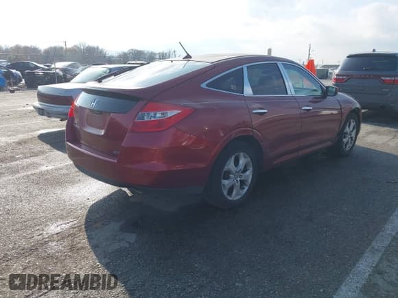 ✅ 2011 Honda Crosstour EX-L • VIN: 5J6TF2H50BL000051 • Lot: 43738976. Wystawiony na IAAI z przebiegiem 243 557 mil. Bezpłatny archiwum sprzedaży aukcyjnych z USA i szczegółowy raport historii pojazdu na DreamBid. Zdjęcie 4.