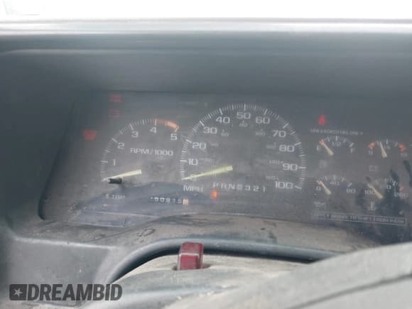 ✅ 1995 Chevrolet Silverado 1500 • VIN: 2GCEC19K3S1138176 • Lot: 43689474. Wystawiony na IAAI z przebiegiem 250 915 mil. Bezpłatny archiwum sprzedaży aukcyjnych z USA i szczegółowy raport historii pojazdu na DreamBid. Zdjęcie 7.