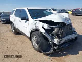 2019 Chevrolet Traverse LS z VIN 1GNERFKW5KJ121725, wystawiony jako IAAI lot #43142189 z przebiegiem Nie podano mil oraz . Historia ofert i sprzedaży dostępna na DreamBid. Obrazek 1.
