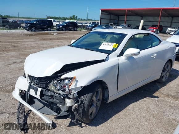 ✅ 2010 Lexus IS 250 C • VIN: JTHFF2C23A2513006 • Лот: 42688229. Опубликован ранее на IAAI с пробегом 133 601 миль. Бесплатный доступ к архиву аукционных продаж из США и подробный отчёт об истории автомобиля на DreamBid. Изображение 2.